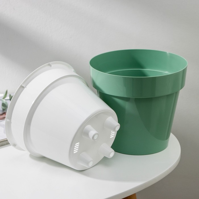 Кашпо для цветов со вставкой «Порто», 2.4 л, цвет нефритовый