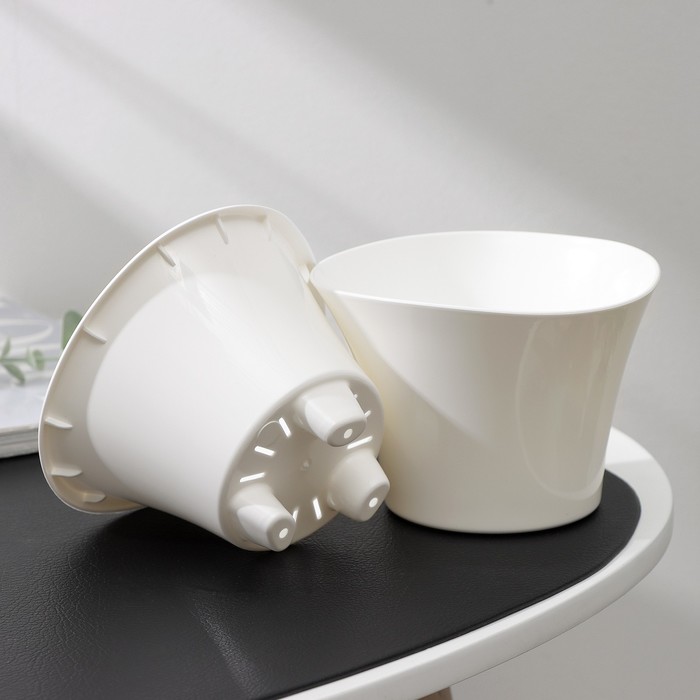 Кашпо для цветов со вставкой «Лагуна», 600 мл, d=13 см, h=9 см, белое